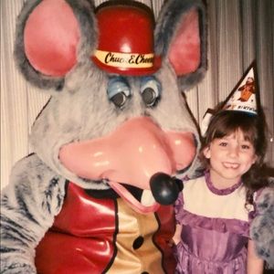 Meet your Posher, Isabel